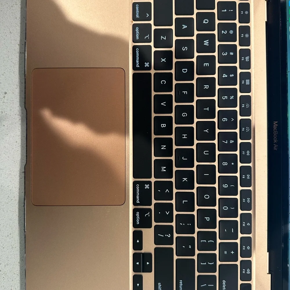 2020 MacBook Air - Perfect Working Condition w/accessories and original box